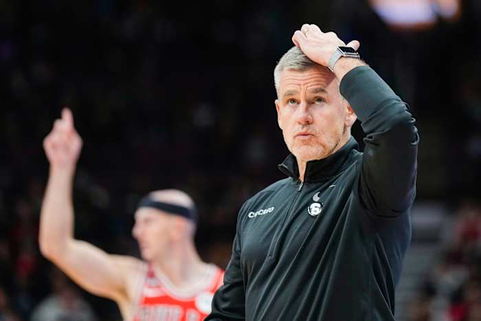 Chicago Bulls head coach Billy Donovan